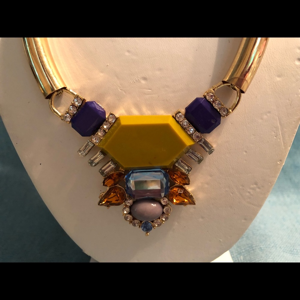 Statement necklace - Picture 2 of 3